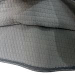 Under Armour pullover, 1/2 zip front, thumb holes, arm pocket, cold gear Photo 3