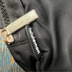 Lululemon  Everywhere Belt Bag Black OS unisex Photo 10
