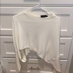 Pretty Little Thing  batwing cropped sweater Photo 0