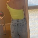 one shoulder crop top Yellow Photo 4