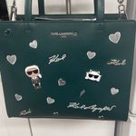 Karl Lagerfeld PARIS Maybelle Hunter Green Satchel NWT with airpods case Photo 4