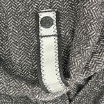 Lululemon Vinyasa Scarf Wrap Buttons Multi-Way One Size Black Gray Stretch O/S Photo 13