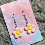Flower earrings pastel purple yellow Photo 0