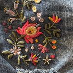 American Eagle Hi-Rise Shortie Floral Embroidered Denim Shorts Size 8 Photo 3