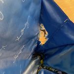 Vera Bradley Big Backpack outside condition excellent but inside have one rip Photo 7