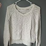 Size medium sweater Photo 0
