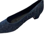 Vaneli Suede Chain Photo 6