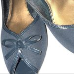 Life Stride  blue satiny pump heels with bow on top! Photo 3