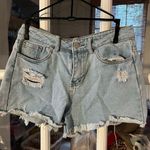 Le lis Jean Shorts Photo 0