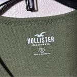 Hollister  Women Green Ribbed Long Sleeve Top Size Small Photo 3