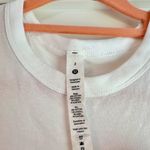Lululemon  Classic Fit T-Shirt Photo 1