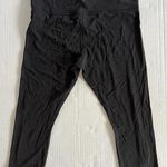 Athleta  Elation Capri High Rise Crop Yoga Pant Large Black Athleisure Photo 0