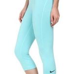 Nike NWT Pro Tiffany Blue Cropped Leggings Photo 0