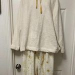 Muk Luks Cozy Star & Moon Pajamas White Size XL Photo 0