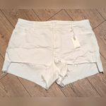 Good American 🆕  Shorts Plus 22 White Jean Denim Cut Off Frayed Hems Ripped NEW Photo 2