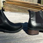 EastLand  Jasmine Chelsea Boot- Black- size‎ 9.5 W nwot Photo 0