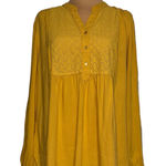st. john's bay  Women's XL‎ Yellow Long Sleeve Eyelet Button Down Blouse Photo 0
