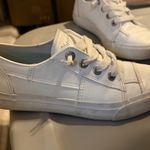 blowfish  Classic White Malibu Maxine Lace-Up Sneakers size 6.5 Photo 4