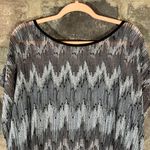 Lipstick Top Woman's‎ Large Patterned Black Gray Lightweight Flowy Y2K Crinkle Photo 5