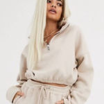 Missguided ✨HP✨Cropped 1/4 Zip Sweatshirt✨ Photo 0