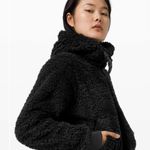 Lululemon Oh So Sherpa Half Zip black hood pocket size 8 Photo 4