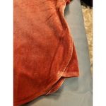 Madewell  Style # K4376 Burnt Orange Velvet Butterfly Top Shirt Shortsleeve Small Photo 3