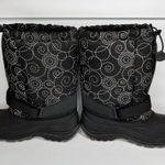 Kamik  snow boots women's 6 black white swirl insulated waterproof winter ankle Photo 4