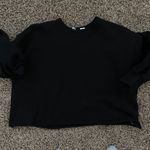 H&M Black cropped crew neck Photo 1