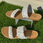 blowfish  Wisher Metallic White Beaded Sandals 9M Photo 0