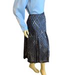 Alfani WOMAN DARK GRAY & BLUE PRINT SILK BLEND PLEATED MIDI SKIRT (22W) Photo 2