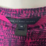 Marc by Marc Jacobs  pink and black fitted t-shirt Photo 2