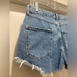 Forever 21 F21 Button-Up Mid-Rise Distressed Denim Blue Jean Concert Shorts - 29 Photo 6