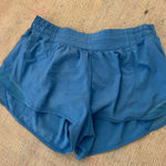 Lululemon hotty hot short 2.5 inch Photo 0