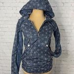 Lululemon Lightweight 1/4 zip pullover size 2 Photo 0