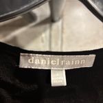 Daniel Rainn  Blouse Photo 3