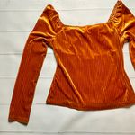 All in Favor NWT - - Women’s Burnt Orange Blouse - Size Large. Photo 1