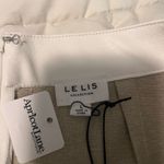 Le lis  White Skirt Photo 3