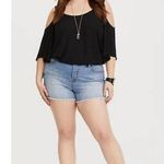 Torrid HIGH RISE SKINNY SHORT SHORT - VINTAGE STRETCH LIGHT WASH Photo 0
