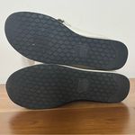 Dolce Vita White Platform Loafers Size 9 Gold Chain Women's Shoes Photo 6