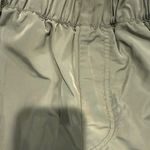 Alo Yoga  The It Girl Cargo Crush Pants Joggers Olive Green Women's Small Pockets Photo 11