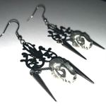 Victorian Gothic Goth Skull Dangle Spike Earrings Gray Photo 1