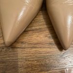 Stuart Weitzman  Nude Leather Kitten Heel Pumps – Size 8.5 Photo 7