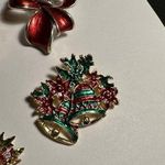 Christmas Holiday Brooch Pins Lot Of 5 Bells Stocking Bow Poinsettia Snowman Photo 9