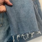 Kensie  jeans VINTAGE LUX Blue Cropped Jeans with Frayed Hem and Medium Wash Photo 7