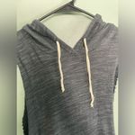 Project Social T  X Out from Under Grey Sleeveless Hooded Muscle Sweatshirt SZ S Photo 3