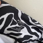 AQUA Athletic Women’s Small Zebra Workout Leggings Photo 4