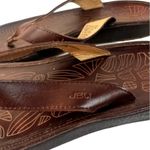 Jbu Women's Pele Leather Thong Sandals Cognac Size 9 Photo 6