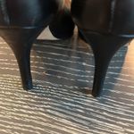 LK Bennett L.K. Bennett Black Leather Pumps. Size 36.5 US 6. Photo 7