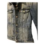 Levi's  Classic Trucker Denim‎ Jean Jacket
- Women's S-P- Medium Wash
Buttoned Photo 2
