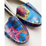 Mr & Mrs Yuo • Leather Floral Loafer Flats Blue Size 6 Photo 2